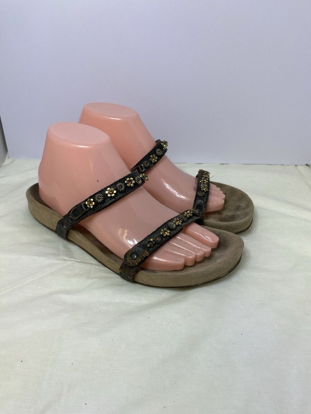 Naot Mona Metal Beaded Flowers Leather Sandals US  8 Eur 39 ISRAEL Rare Find